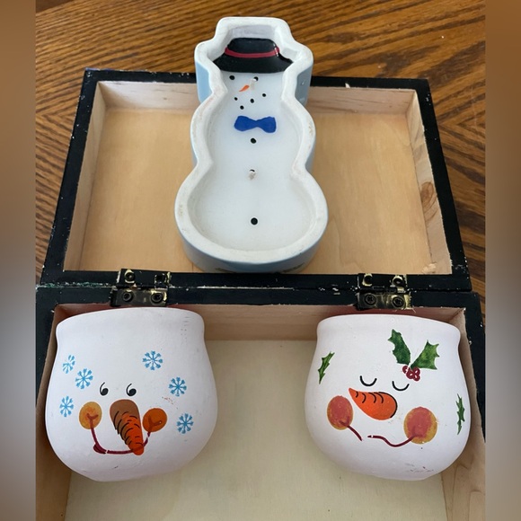 Other - Set of Three Christmas Candles in a Wooden Snowman Box NWOT